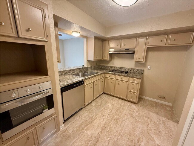 Building Photo - 5429 10th St