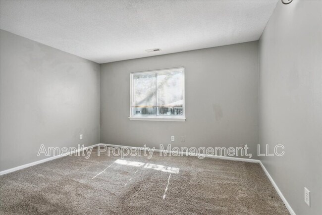 Building Photo - 717 Ninebark Ct