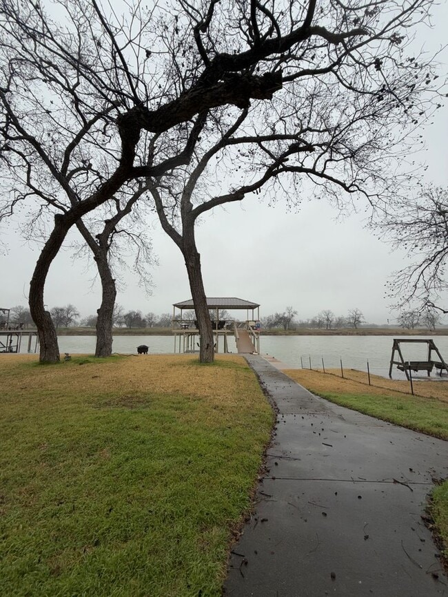 Building Photo - 5/3 HOUSE ON THE BRAZOS RIVER - SUMMER LIV...