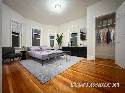 Building Photo - 55 Hollander St