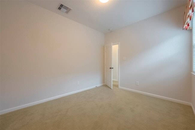 Building Photo - 3 Tidwillow Pl