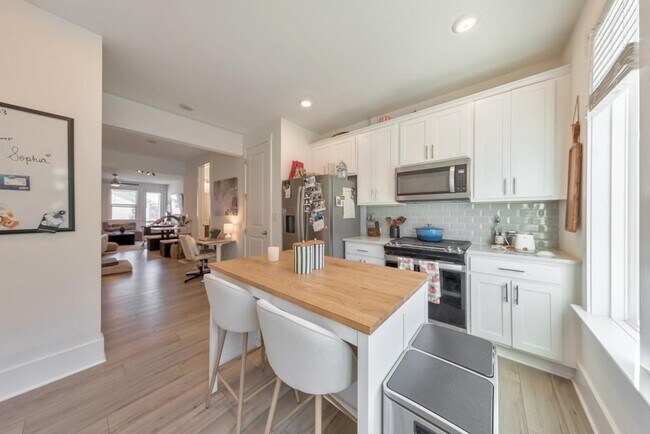 Building Photo - 1519 Layton Ln NW