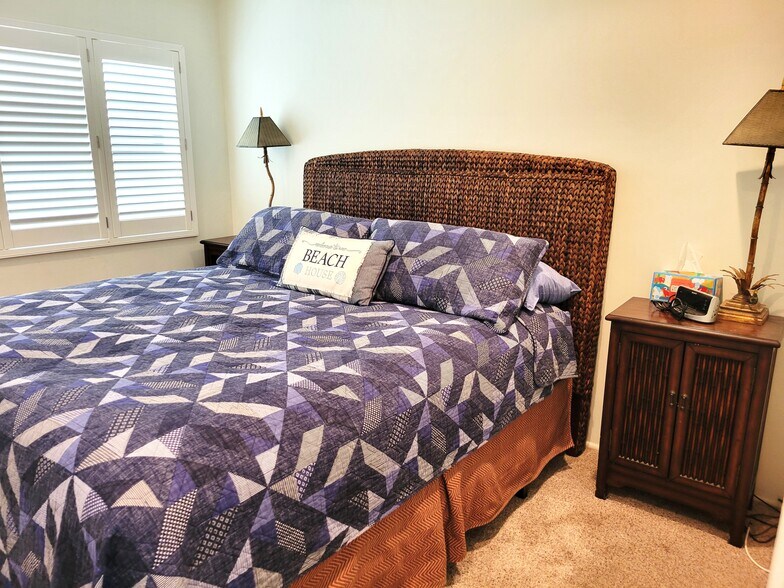 Building Photo - 1319 Seal Way