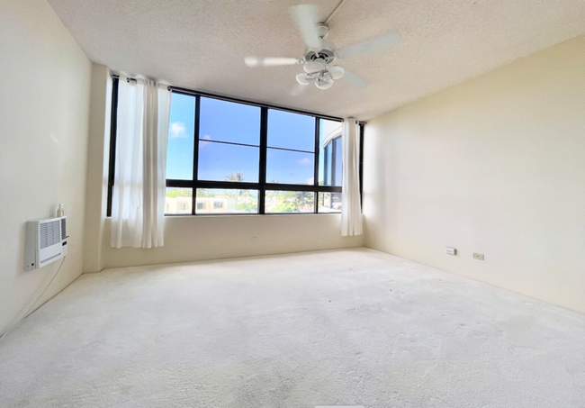 Building Photo - 6770 Hawaii Kai Dr