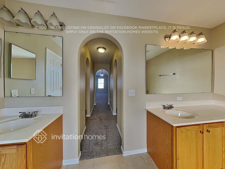 Building Photo - 356 Fish Hawk Dr