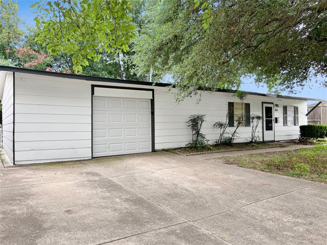Building Photo - 514 Paza Dr