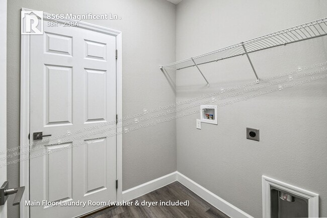 Building Photo - 8568 Magnificent Ln