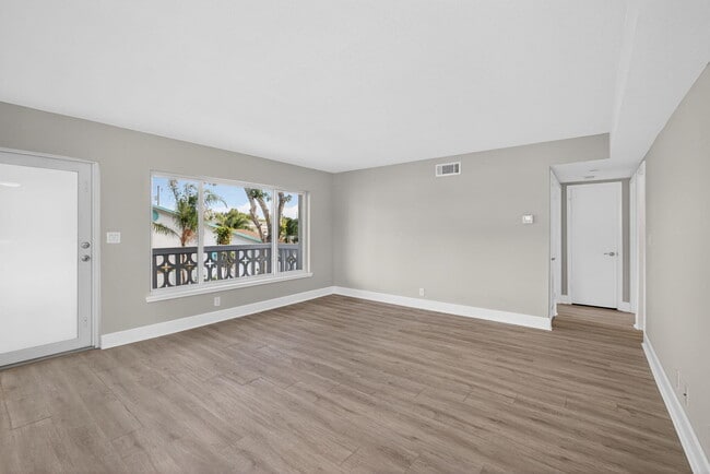 Building Photo - 624 Southwind Cir