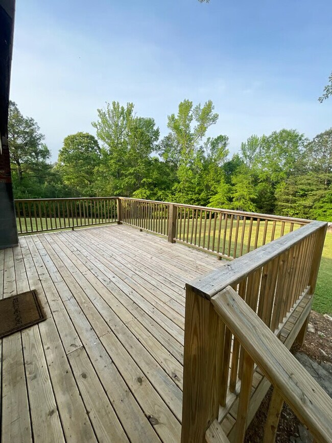 Building Photo - 161 Calhoun Rd