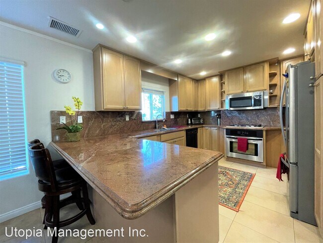 Building Photo - 4 br, 3 bath House - 2262 Johns View Way