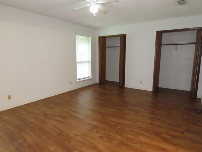 Building Photo - Whitehouse ISD! Spacious 3 Bedroom, 2 Bath...