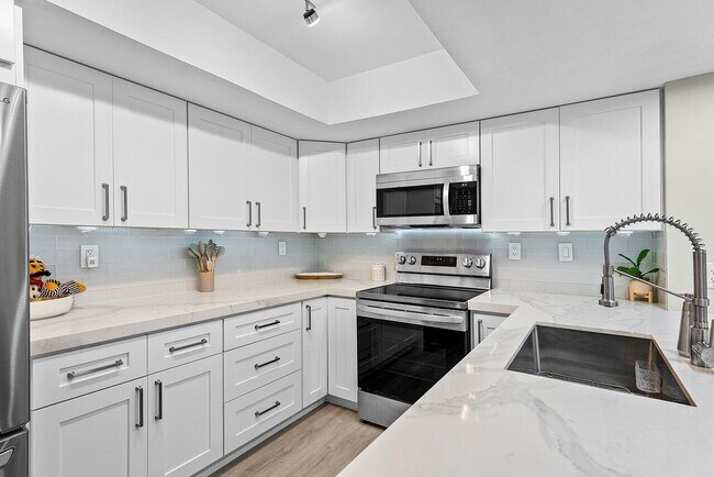 Building Photo - 5292 Buckhead Cir