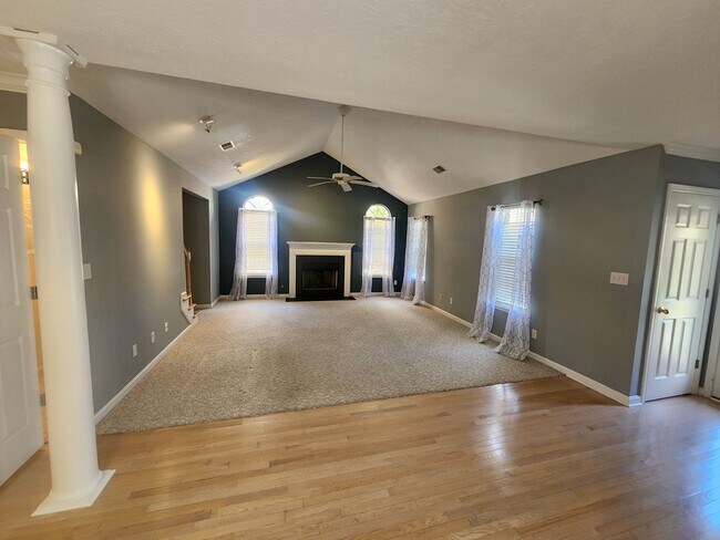 Building Photo - Spacious 3 bedroom 3 full bath condo for rent!!