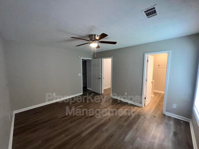 Building Photo - 6146 Hunter Ridge Cir