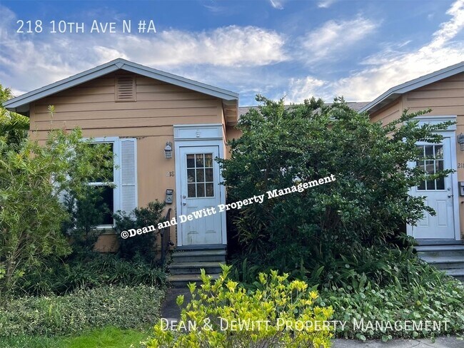 Building Photo - 218 10th Ave N