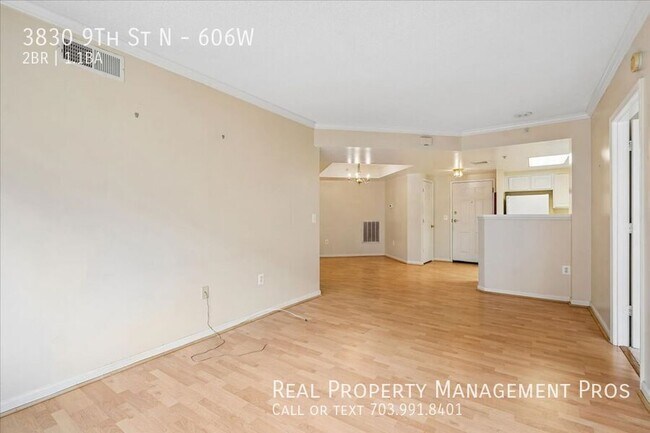 Building Photo - 3830 9th St N