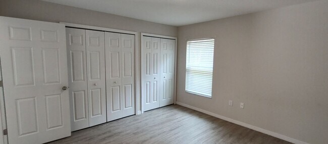 Building Photo - 9514 Camel Dr