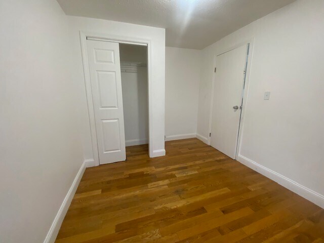 Building Photo - 176 Ferry St