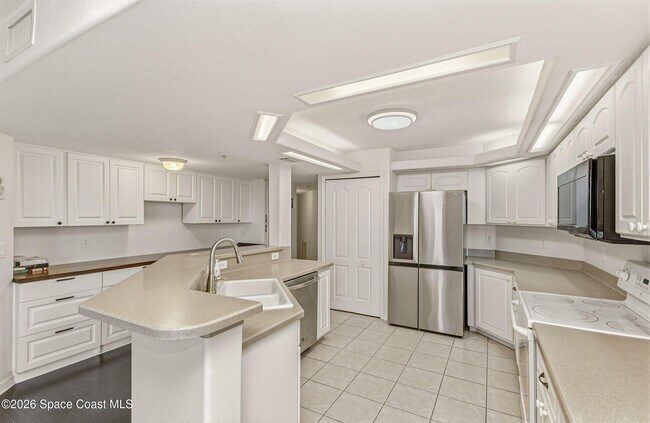 Building Photo - 800 Del Rio Way