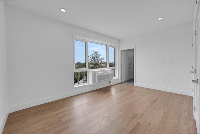 Building Photo - 8404 4th Ave