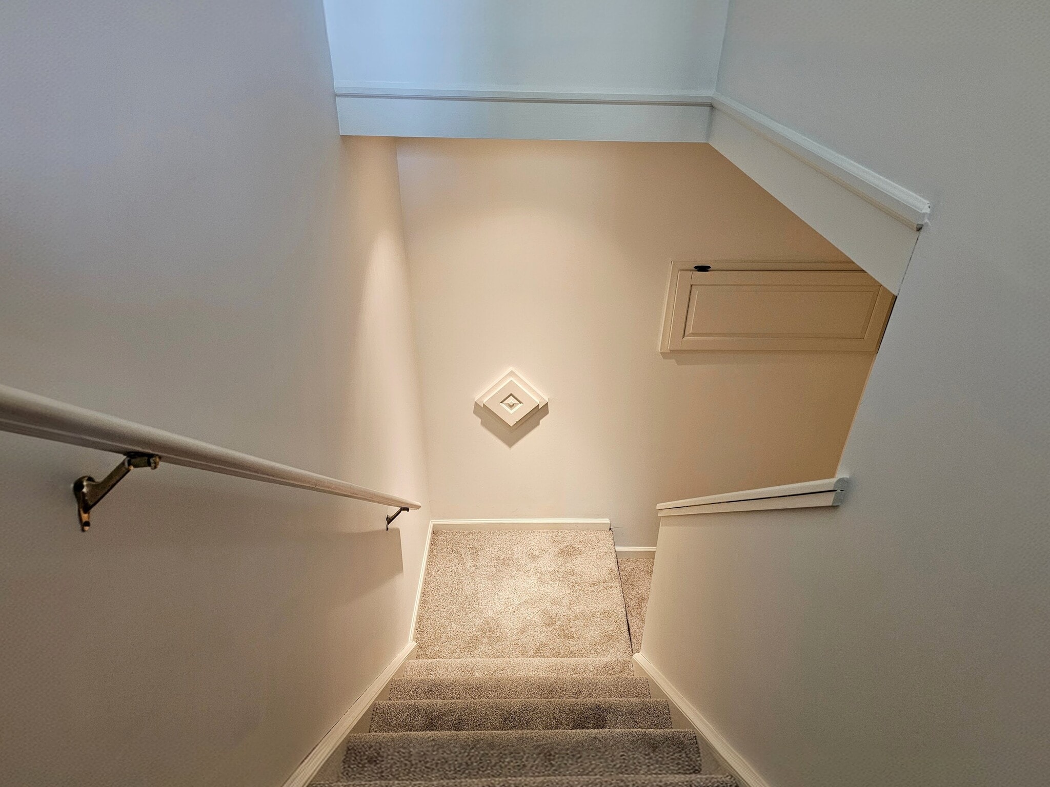 Building Photo - 107 Acorn Ln