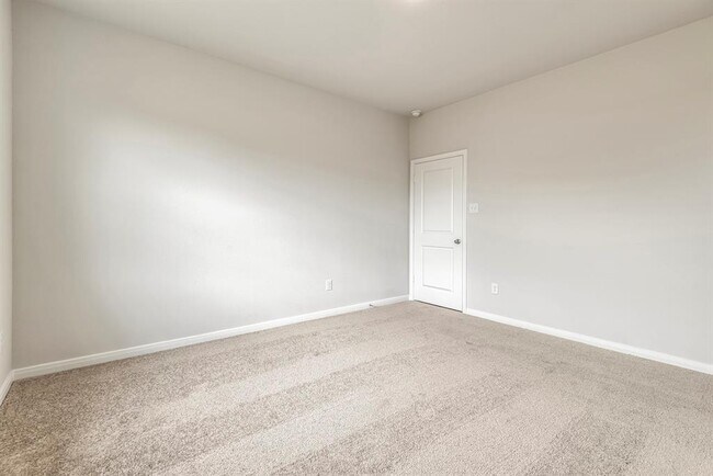Building Photo - 408 Polly Grv Dr