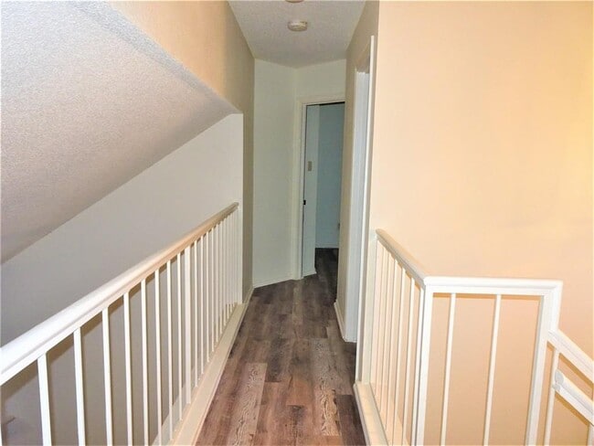 Building Photo - 12811 Steeple-Chase Dr