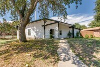 Building Photo - 1535 Carnation Dr