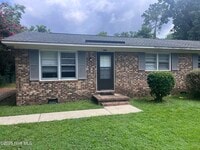 Building Photo - 901 Miller Ave