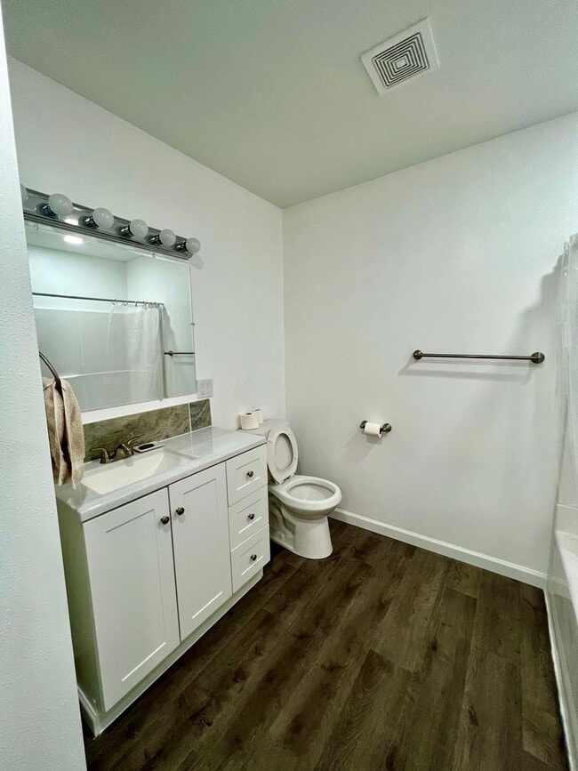 Building Photo - Beautiful 1 Bedroom 1 Bath