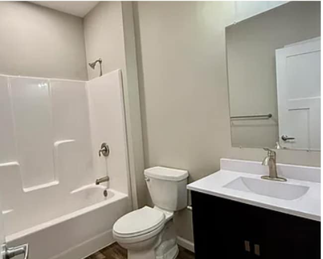 Building Photo - 1120/1122 Carl Rd