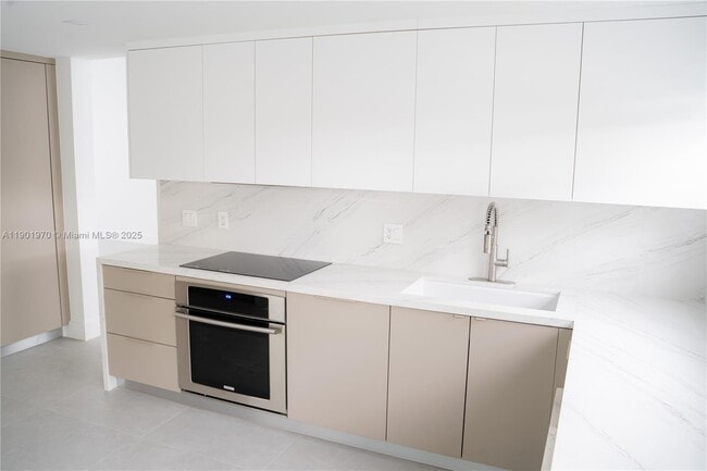 Building Photo - 10996 NW 58th Terrace