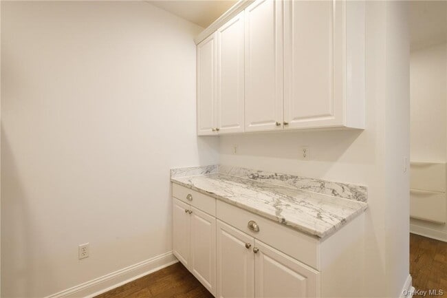 Building Photo - 55 1st St