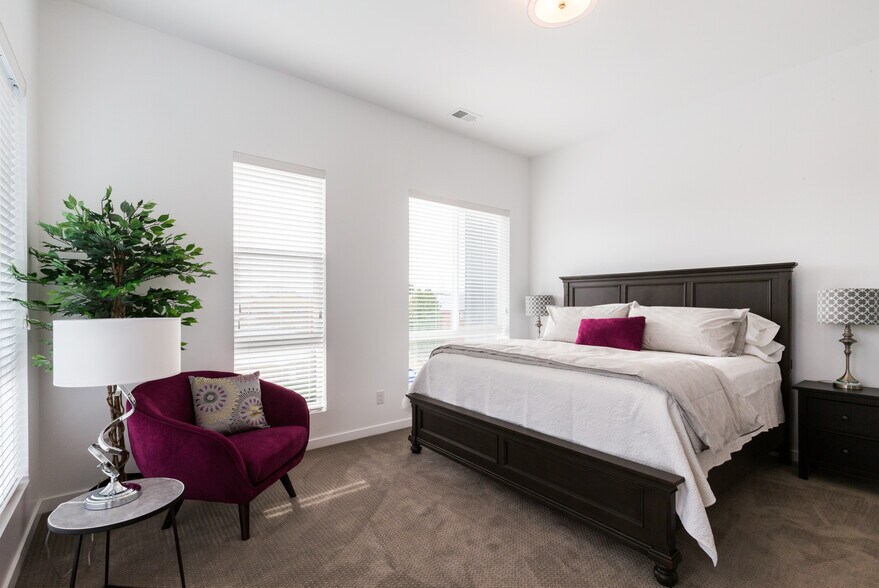 Building Photo - 3081 W 16th Ave