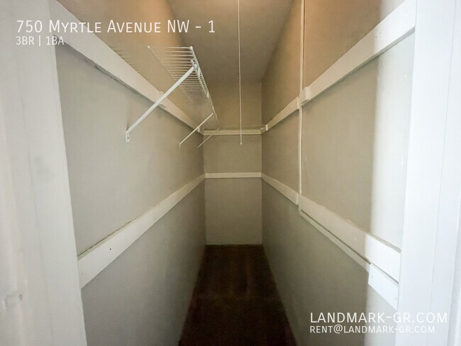 Building Photo - 750 Myrtle St NW
