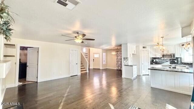 Building Photo - 7407 E Medina Ave