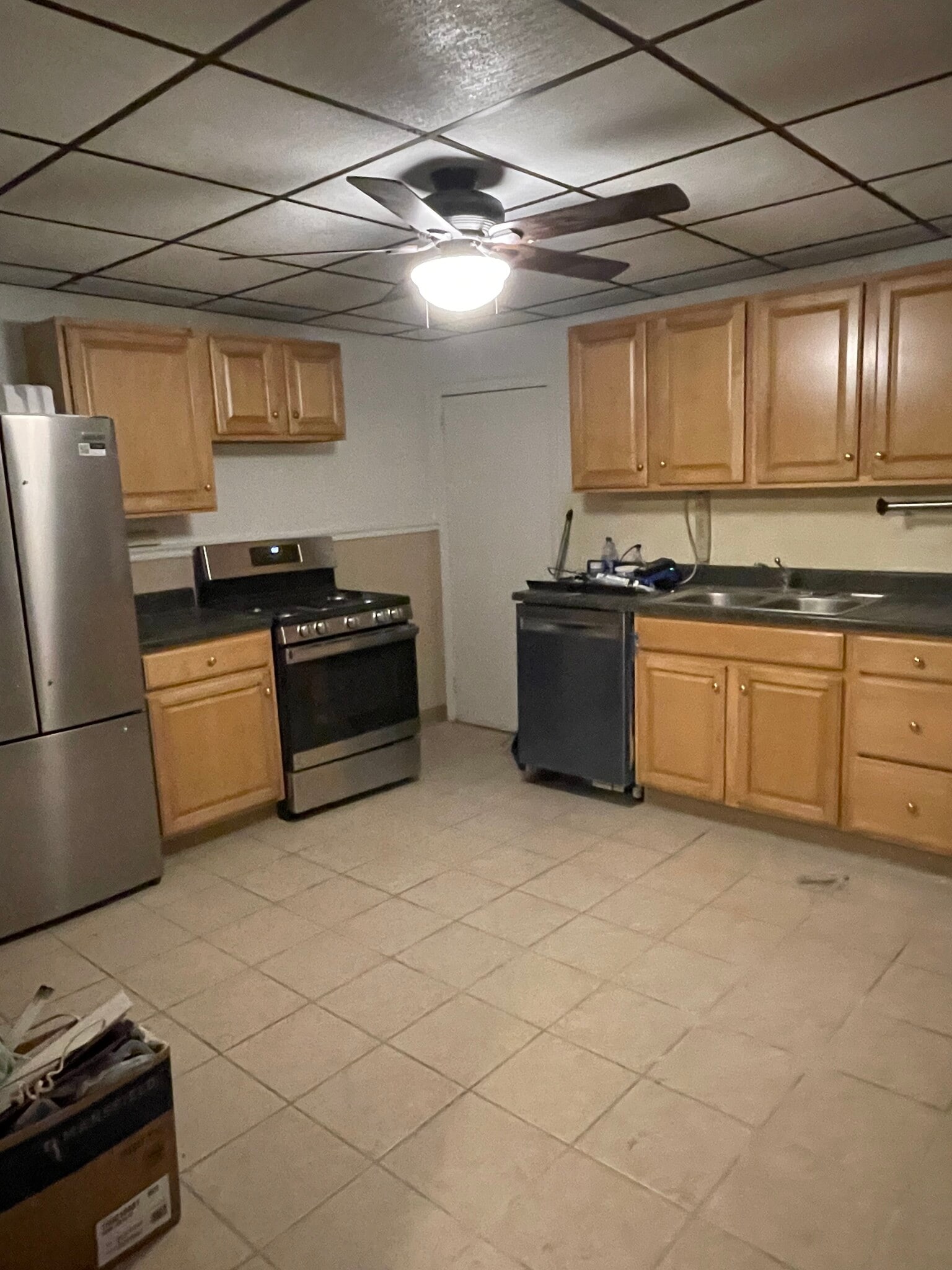 KITCHEN - 275 Roosevelt St