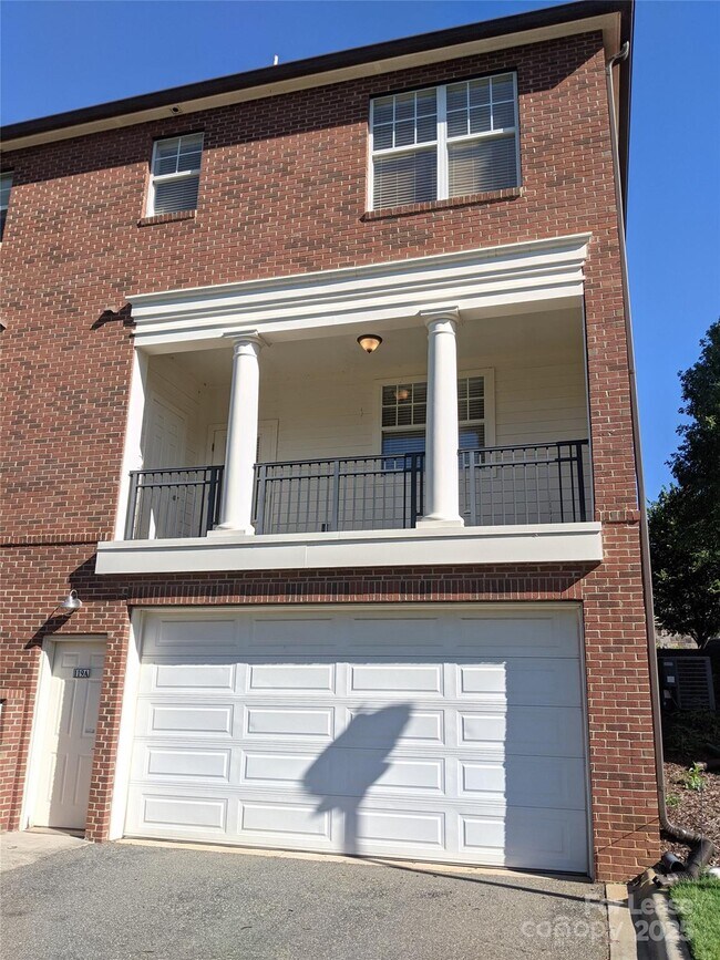 Building Photo - 119 Steinbeck Wy