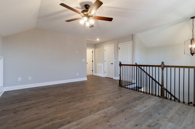 Building Photo - 456 Pond Apple Rd