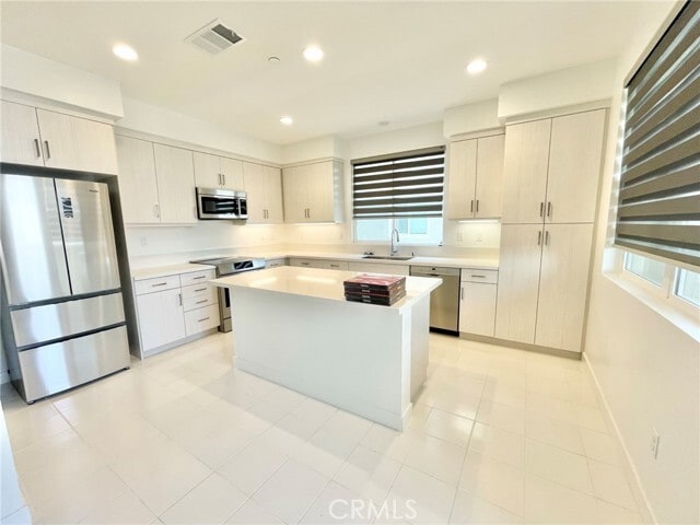 Building Photo - 480 Shelby Ln