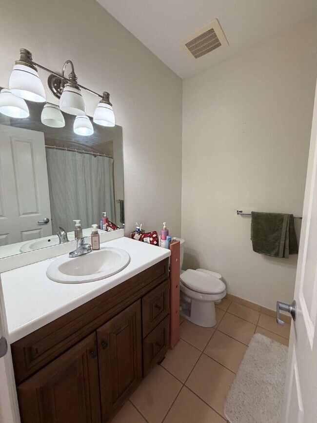 Building Photo - Spectacular 2/2.5 Condo in the Oldsmar Galleria Town Center Lifestyle