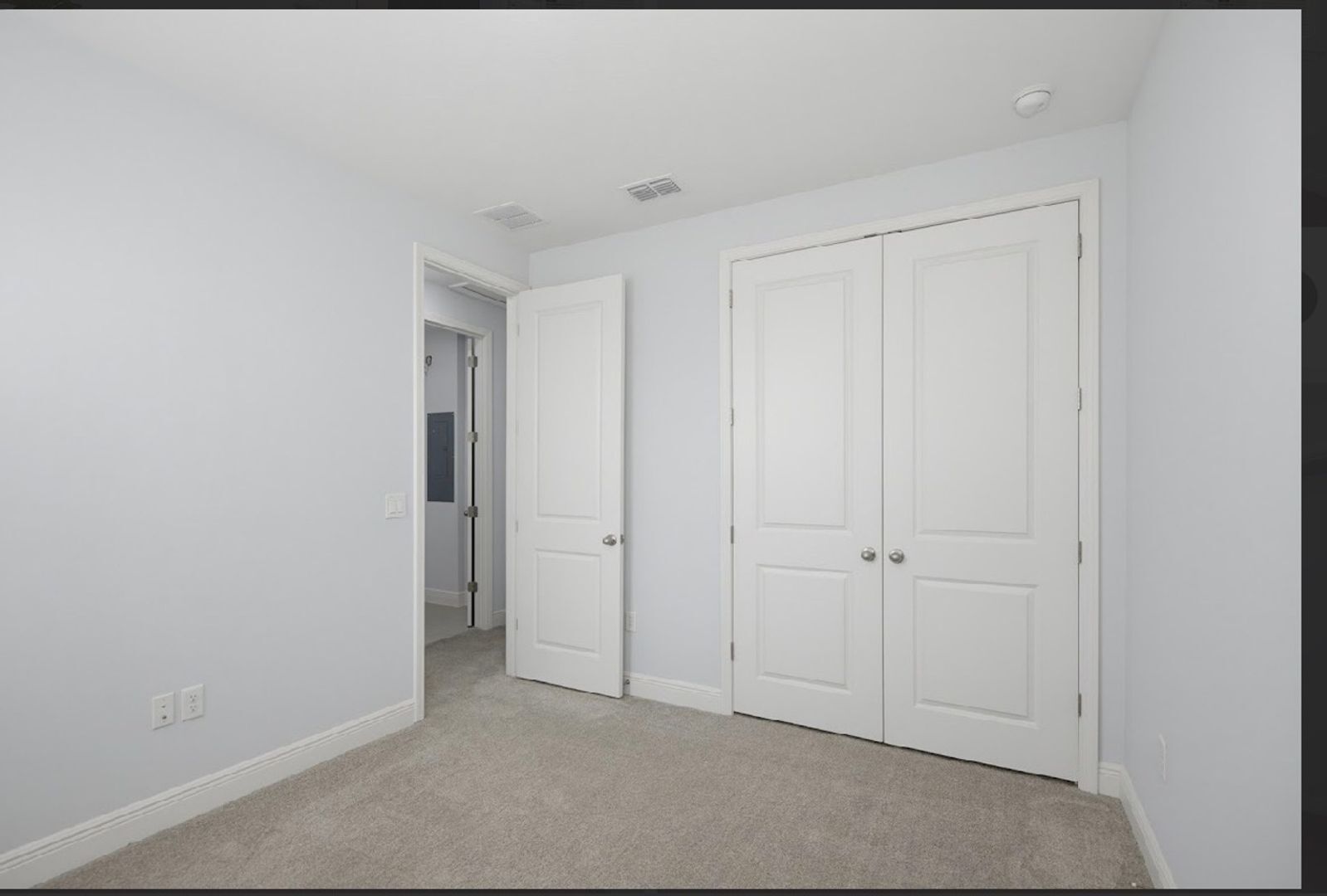 Building Photo - 10322 Marconi Ave