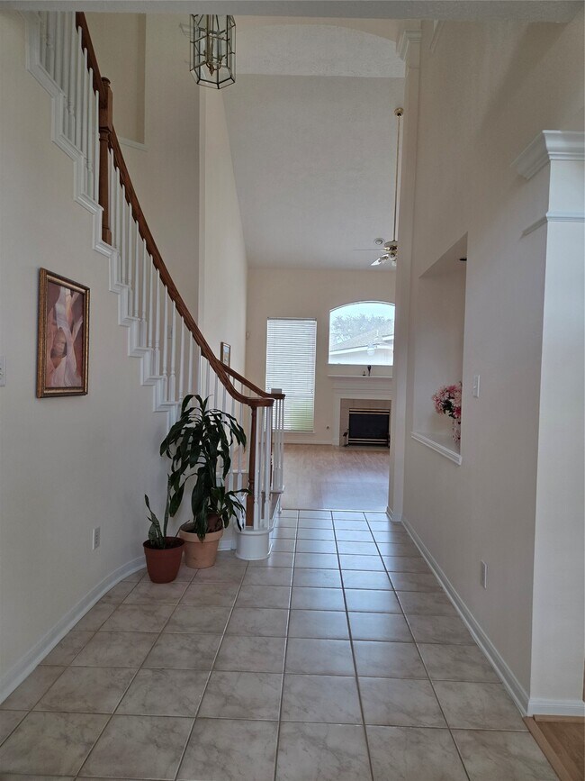 Building Photo - 4306 Lakeside Meadow Dr