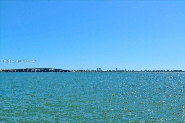 Building Photo - 2900 NE 7th Ave