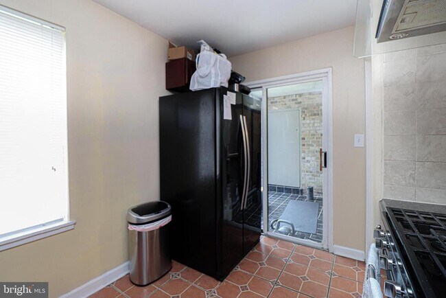 Building Photo - 5478 Cedar Ln