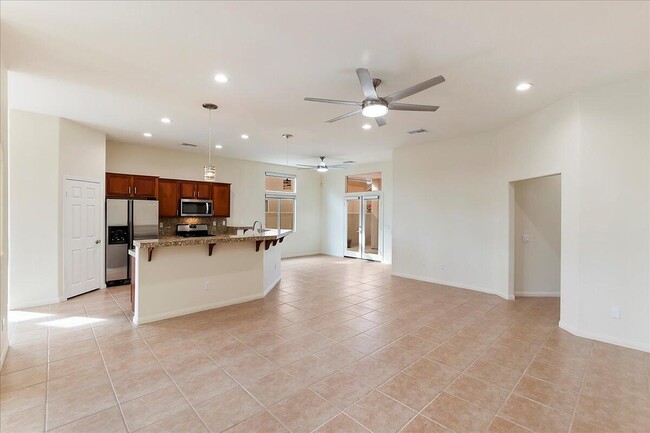 Building Photo - 51315 Cll Kalima