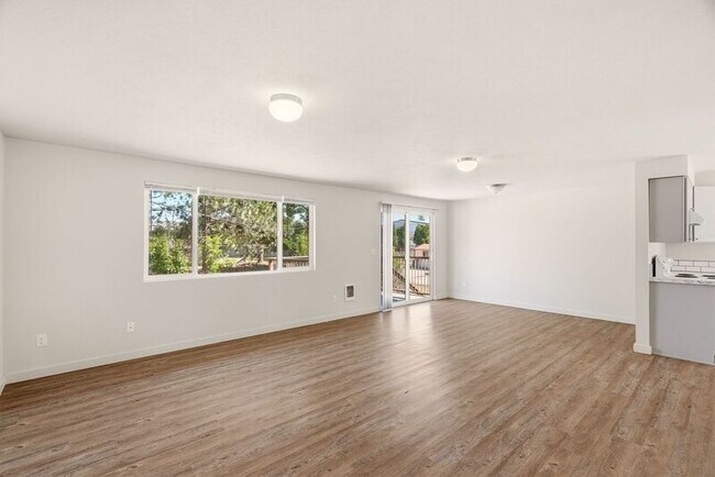 Building Photo - 10923 E 16th Ave