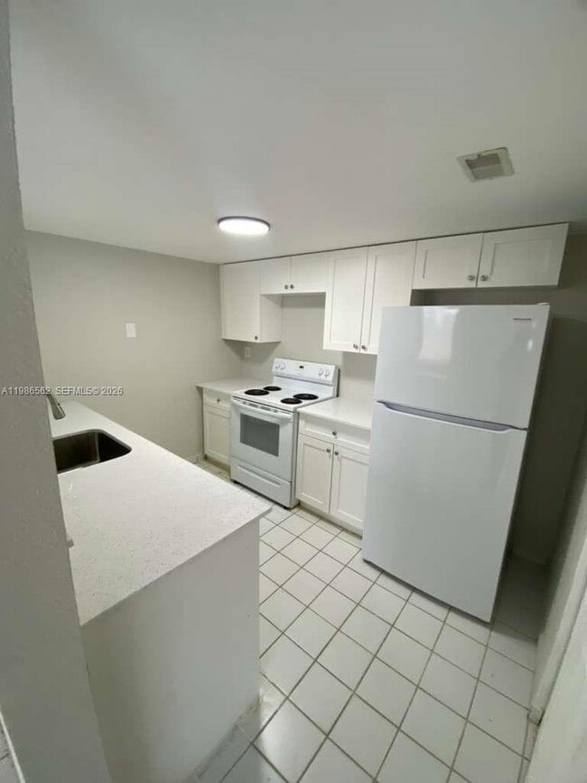 Building Photo - 8580 NW 5th Terrace