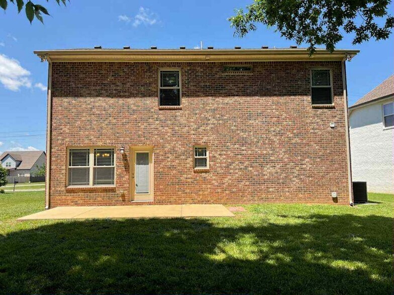 Building Photo - 510 Ruby Oaks Ln