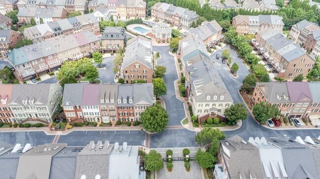 Building Photo - 4209 Whitby Way SE